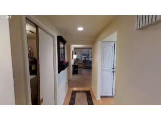 Photo #2: 20317192 Listing