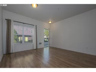 Photo #1: 20317406 Listing 