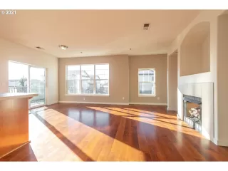 Photo #2: 20317762 Listing 