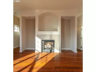 Photo #4: 20317762 Listing 