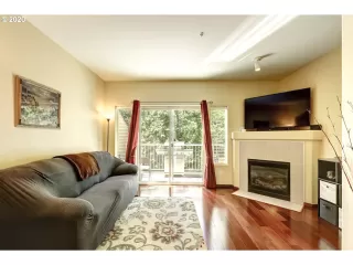 Photo #1: 20317957 Listing 