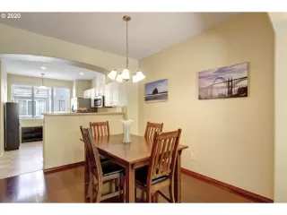 Photo #2: 20317957 Listing 