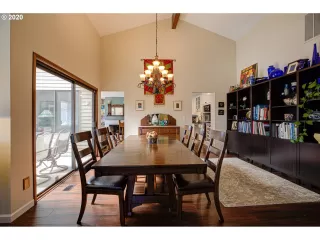 Photo #4: 20318208 Listing 