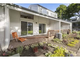 Photo #2: 20319065 Listing