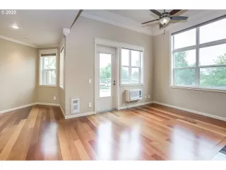 Photo #2: 20319545 Listing