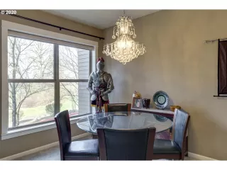 Photo #6: 20320156 Listing