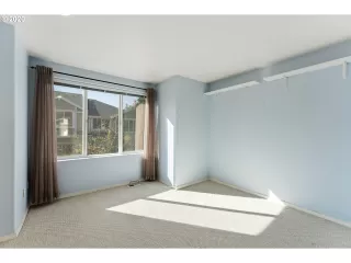 Photo #3: 20320381 Listing