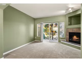 Photo #5: 20320883 Listing 