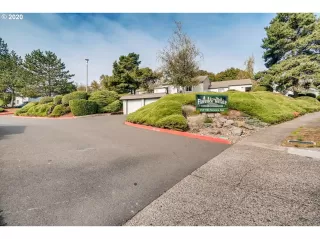 Photo #2: 20321747 Listing