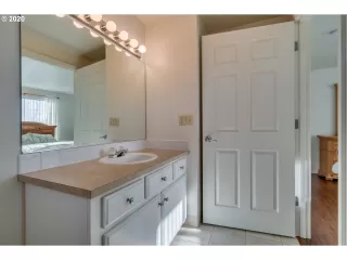 Photo #2: 20322349 Listing