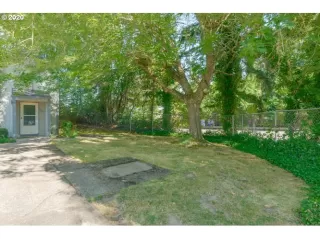 Photo #2: 20322456 Listing