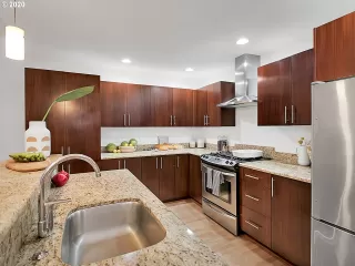 Photo #4: 20322491 Listing