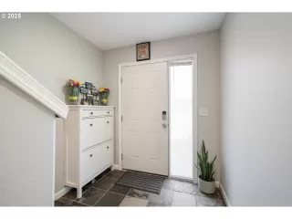Photo #3: 203225607 Listing 
