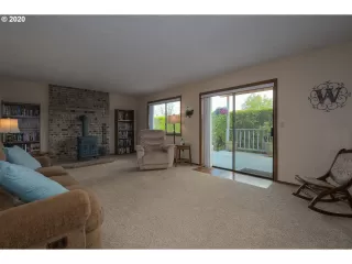 Photo #1: 20323319 Listing