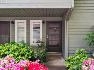 Photo #2: 20325837 Listing