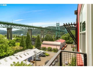 Photo #5: 20325982 Listing