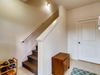 Photo #4: 20326345 Listing