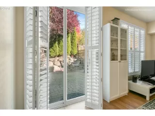 Photo #3: 20328436 Listing