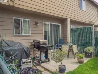 Photo #2: 20328995 Listing