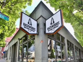 Photo #5: 20329208 Listing