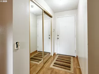 Photo #2: 20329529 Listing 