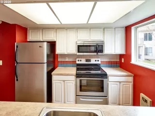 Photo #6: 20329529 Listing 