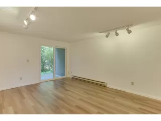 Photo #3: 20329684 Listing 