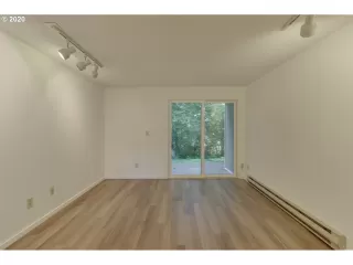 Photo #4: 20329684 Listing 