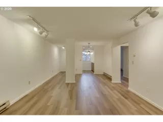 Photo #5: 20329684 Listing 