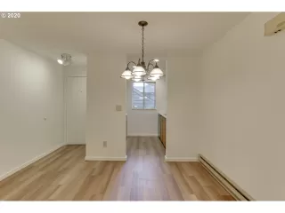 Photo #6: 20329684 Listing 