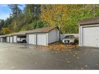 Photo #3: 20330434 Listing