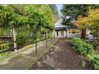 Photo #4: 20330434 Listing