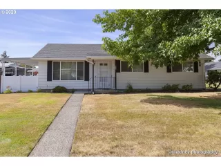 Photo #4: 20331072 Listing