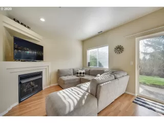 Photo #3: 20331686 Listing