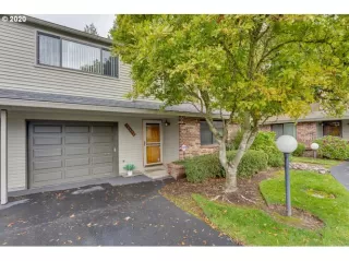 More Details about MLS # 20332477 : 16659 NE HALSEY ST