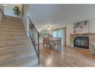 Photo #1: 20332477 Listing