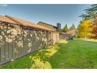 Photo #3: 20332905 Listing