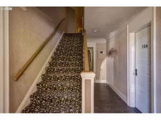Photo #3: 20333550 Listing 