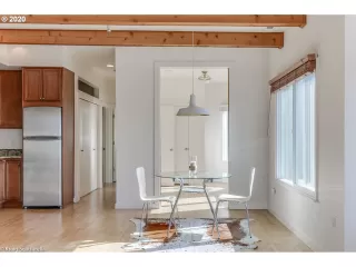 Photo #5: 20334558 Listing 