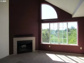 Photo #2: 20334561 Listing