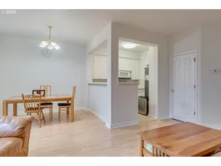 Photo #5: 20336675 Listing 