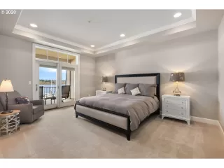 Photo #6: 20336757 Listing