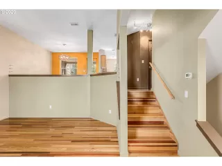 Photo #6: 20336908 Listing