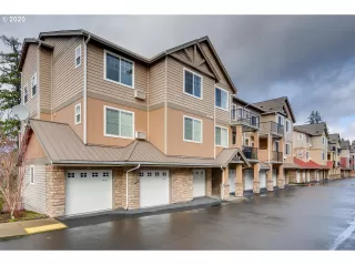 Photo #2: 20337055 Listing