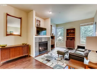 Photo #5: 20337059 Listing 