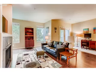 Photo #6: 20337059 Listing 
