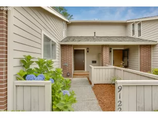 Photo #6: 20337476 Listing