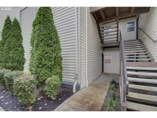 Photo #2: 20337568 Listing