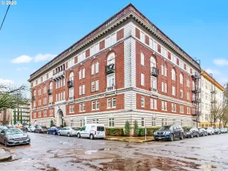 Photo #3: 20338500 Listing