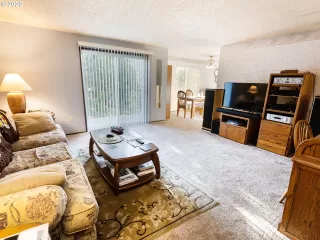 Photo #2: 20339424 Listing